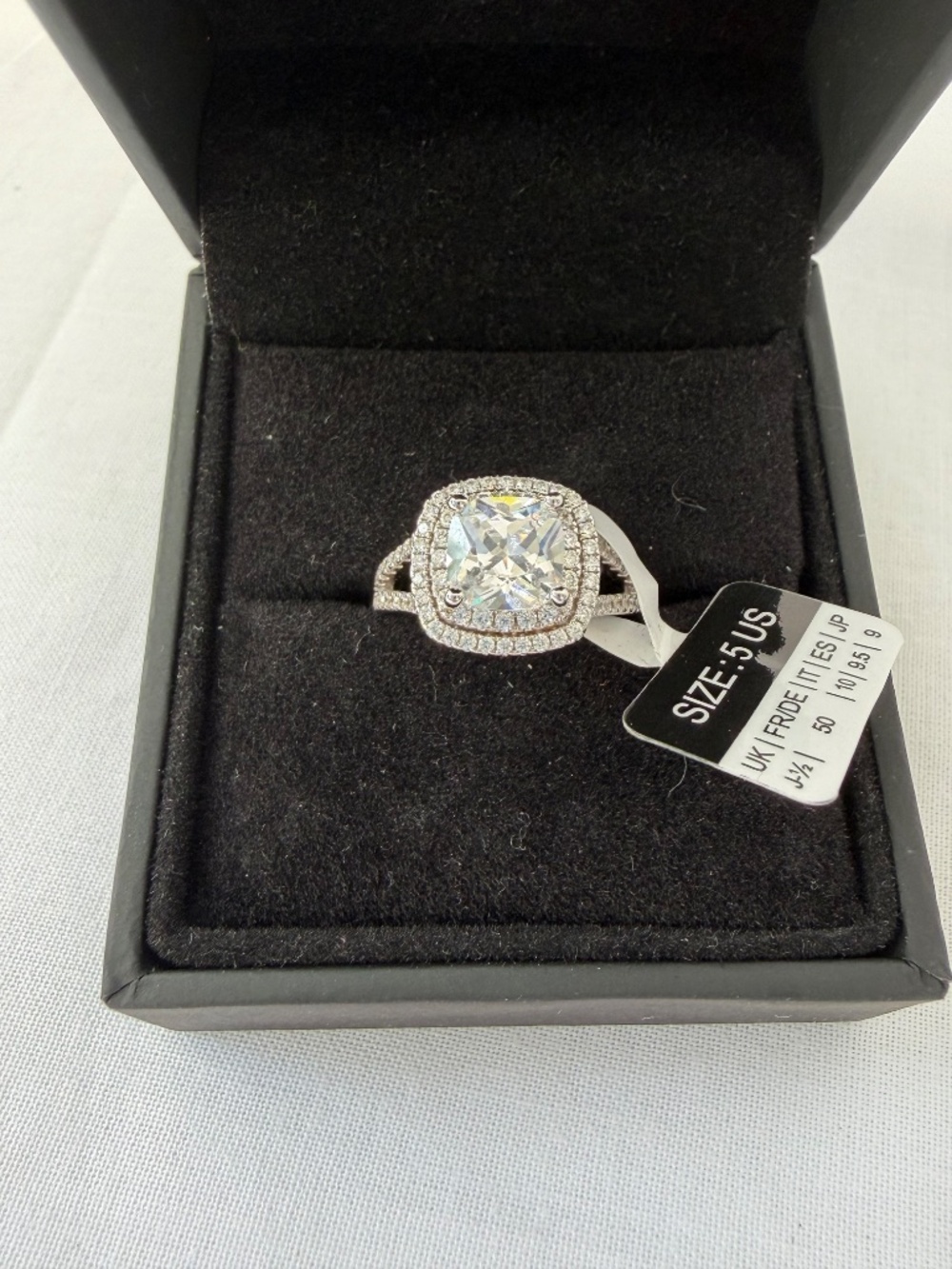 Jeulia Cushion‑Cut Halo Moissanite Ring – 925 Sterling Silver – Size 5 – NWOT